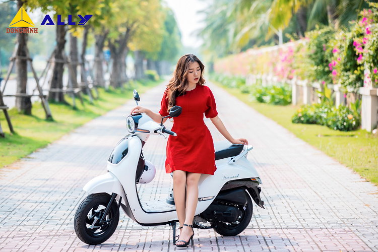 THÓI QUEN ĐIỀU KHIỂN XE MÁY 50CC AN TOÀN TỰ TIN